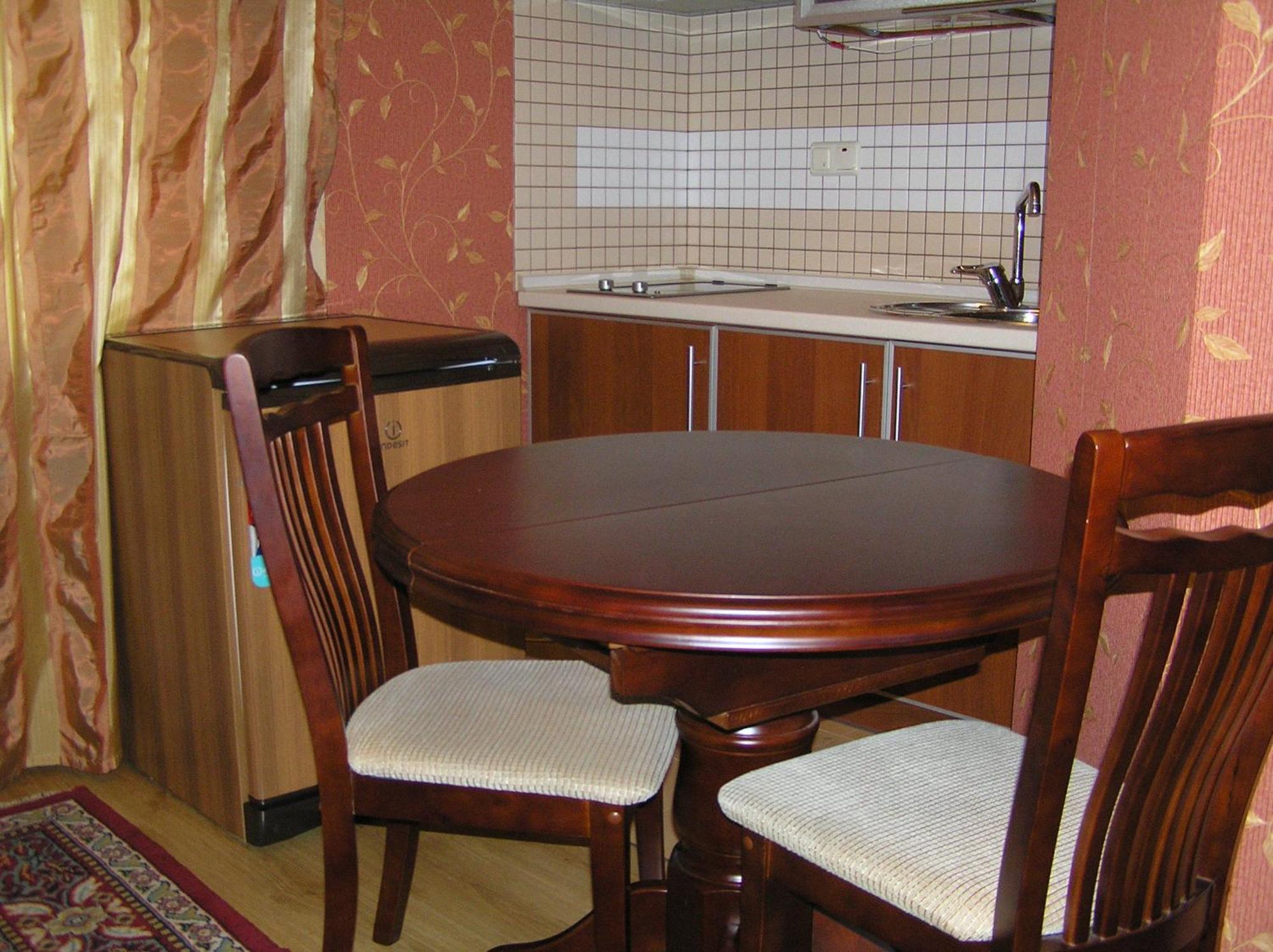 Comfortel Aparthotel Odessa Extérieur photo